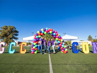 gcc con balloons