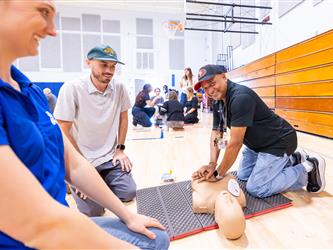 gcc staff observing cpr session