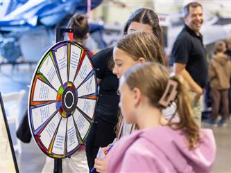 guest spinning wheel