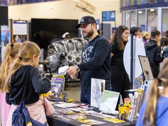 vendor booth presentation