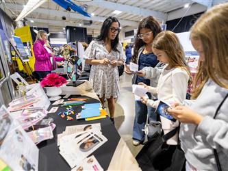 vendor booth presentation