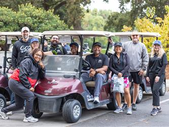 golf attendees group picture