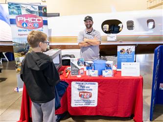 vendor booth presentation