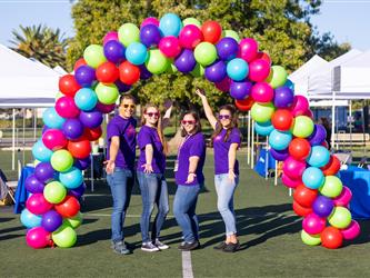 gcc con balloons